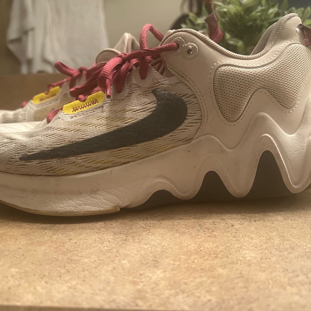 Nike White and Grey Sneakers - Burgundy and yellow details